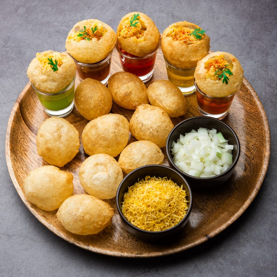 Pani puri with chutneys